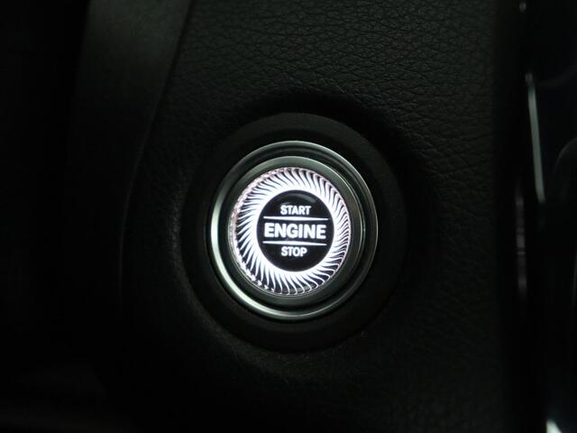 Mercedes-Benz C-KLASSE 160 AMG | Stoelverwarming | Carplay | Leder/Alcantara | Camera | Digital Cockpit | Navigatie | 19'' | Full LED | Park Assist | Climate control