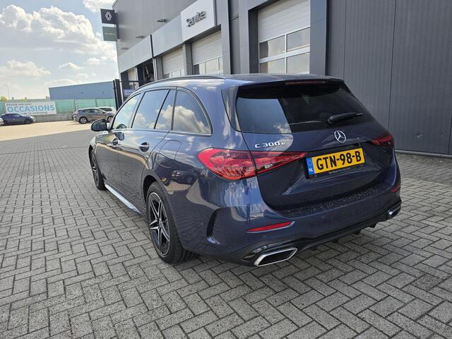 Mercedes-Benz C-KLASSE Estate 300 e 4MATIC AMG Line | Open dak | Cruise Control Adaptief | Elektrische Achterklep |