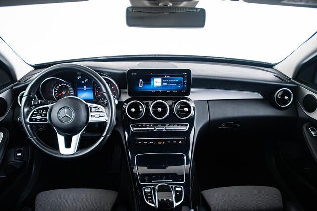 Mercedes-Benz C-KLASSE Estate 180 Zitcomfortpakket - Stoelverwarming voor - Cruisecontrol - Adaptieve grootlichtassistent - Garmin Map Pilot - Achteruitrijcamera - Dodehoekassistent - Actieve parkeerassistent -