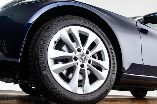 Mercedes-Benz C-KLASSE Estate 180 Zitcomfortpakket - Stoelverwarming voor - Cruisecontrol - Adaptieve grootlichtassistent - Garmin Map Pilot - Achteruitrijcamera - Dodehoekassistent - Actieve parkeerassistent -