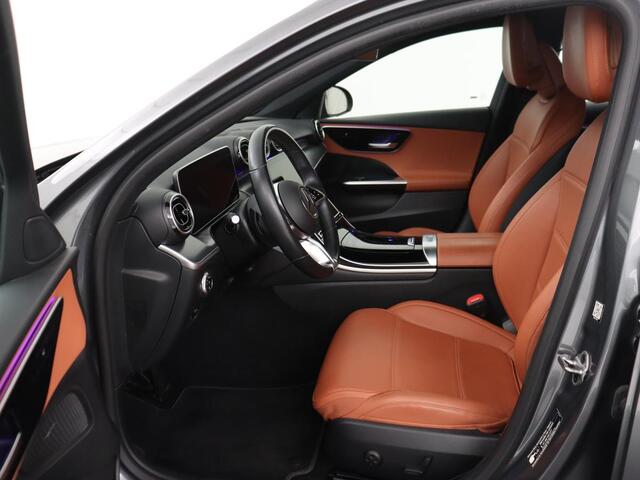 Mercedes-Benz C-KLASSE 300e Luxury Line | SOH 92% | Leder | Trekhaak | Stoelverwarming | Sfeerverlichting | Carplay | Full LED | Navigatie | Camera | Park Assist | Dodehoek detectie | PHEV | Plug In