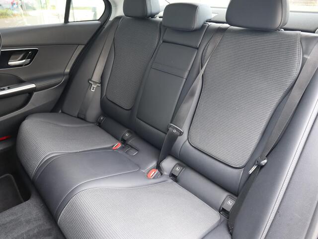 Mercedes-Benz C-KLASSE 300 e Luxury Line