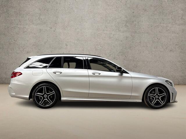 Mercedes-Benz C-KLASSE 160 AMG Sport Automaat (VIRTUAL COCKPIT, APPLE CARPLAY, GROOT NAVI, LEDER/ALCANTARA, CAMERA, SPORTSTOELEN, STOELVERWARMING, GETINT GLAS, NIEUWSTAAT)
