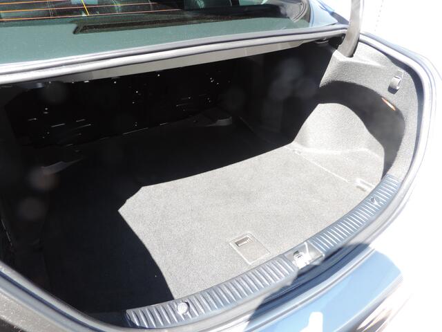 Mercedes-Benz C-KLASSE 180 Business Solution Plus Upgrade Edition