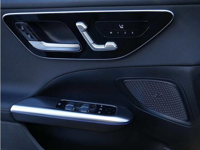 Mercedes-Benz C-KLASSE 300e AVANTGARDE ** HIGH LED, NAVI+, PANORAMA, MEMORY, DISTR ** 1e EIG - Ex MB-AG - ¤ 17.200,= onder NP ** ** INFORMEER OOK NAAR ONZE AANTREKKELIJKE FINANCIAL-LEASE TARIEVEN **