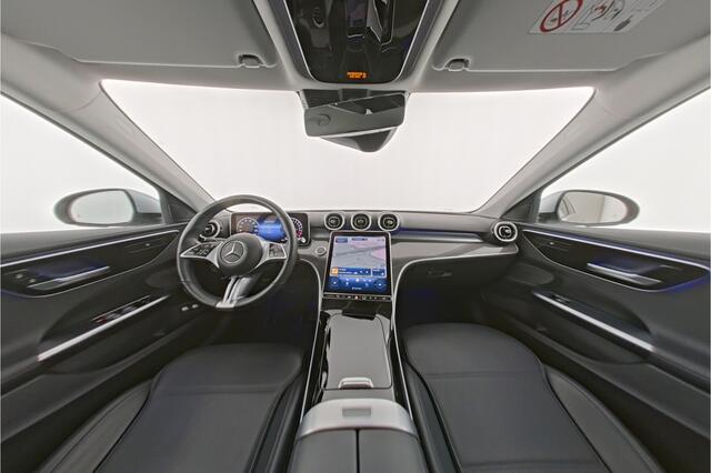 Mercedes-Benz C-KLASSE Estate 300 e Plug-In Hybride Trekhaak | Ledkoplampen | Rijassistentiepakket Plus | Parkeerpakket met achteruitrijcamera | Distronic. Inclusief 24 maanden MB Certified garantie voor Europa.