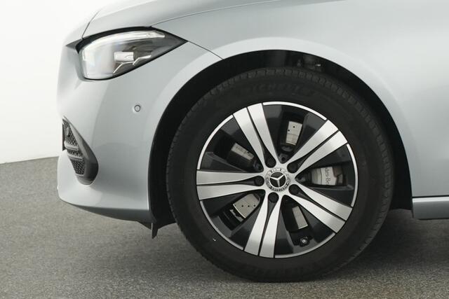 Mercedes-Benz C-KLASSE Estate 300 e Plug-In Hybride Trekhaak | Ledkoplampen | Rijassistentiepakket Plus | Parkeerpakket met achteruitrijcamera | Distronic. Inclusief 24 maanden MB Certified garantie voor Europa.