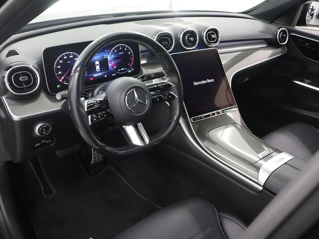 Mercedes-Benz C-KLASSE 180 AMG Line | Night | Panoramadak | Multispaaks AMG velgen | Stoelverwarming | Achteruitrijcamera |