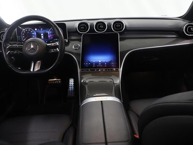 Mercedes-Benz C-KLASSE 180 AMG Line | Night | Panoramadak | Multispaaks AMG velgen | Stoelverwarming | Achteruitrijcamera |