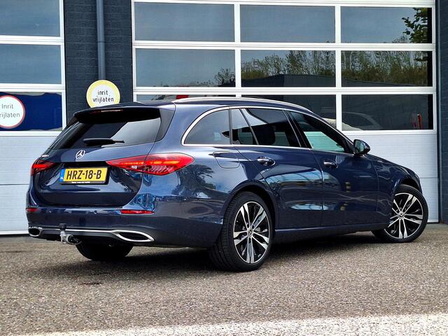 Mercedes-Benz C-KLASSE Estate 300 e Luxury Line | Leder Beige | Panoramadak | Winter Pakket | Trekhaak | DIGITAL LIGHT | DISTRONIC Afstandsassistent | 360° Camera | Stuurverwarming | Apple CarPlay | Android Auto | Elektrisch Verstelbare Stoelen + Memory