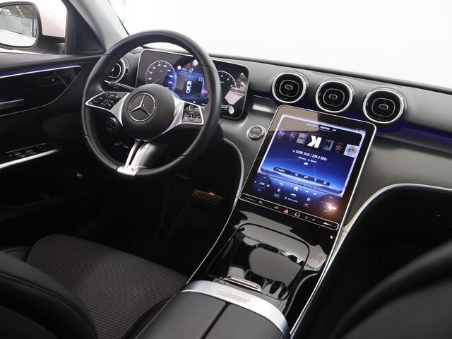 Mercedes-Benz C-KLASSE 200 Launch Edition Luxury Line | Distronic | Getint glas | Stoelverwarming |