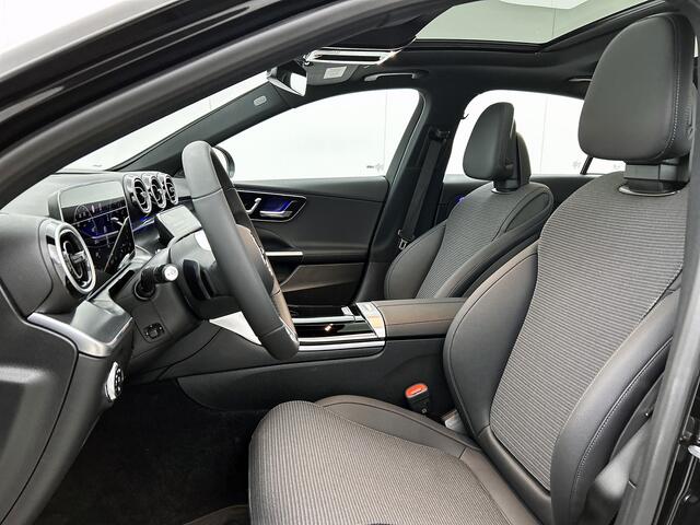 Mercedes-Benz C-KLASSE 300 e Business Solution | Warmtewerend, donkergetint glas | Trekhaak | Panoramaschuifdak | GUARD 360° Plus | Sierdelen diamantpatroon zilvergrijs | Sfeerverlichting | Smartphone-integratie |