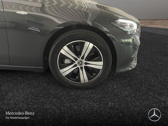 Mercedes-Benz C-KLASSE 300e AVANTGARDE ** LED, NAVI+, LEDER, PANORAMA, CAMERA, MEMORY ** 1e EIG - Ex MB-AG - UNFALLFREI ** ** INFORMEER OOK NAAR ONZE AANTREKKELIJKE FINANCIAL-LEASE TARIEVEN **