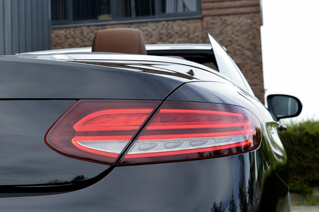 Mercedes-Benz C-KLASSE Cabrio 200 Premium Plus Pack AMG-Line Rijklaarprijs-Garantie Nek verwarming Leder Navigatie Airco Camera Led