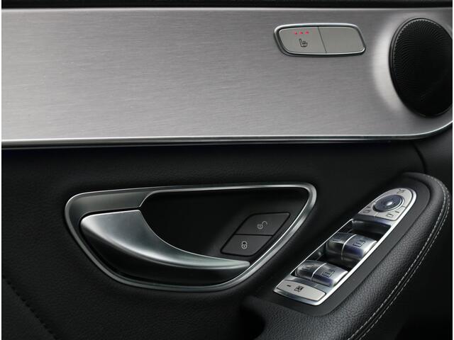 Mercedes-Benz C-KLASSE 180 Business Solution AMG Panoramadak | Apple Carplay | Sfeerverlichting | Trekhaak