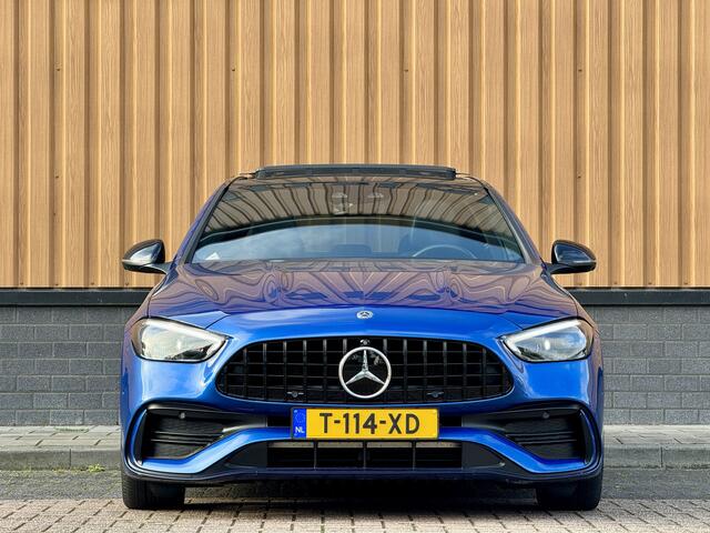 Mercedes-Benz C-KLASSE 300 4MATIC AMG Line | Panoramadak | 360° Camera | 19'' Lichtmetaal | Sfeerverlichting | Digital Light | Elektrische Stoelen + Geheugen | Parkeersensoren