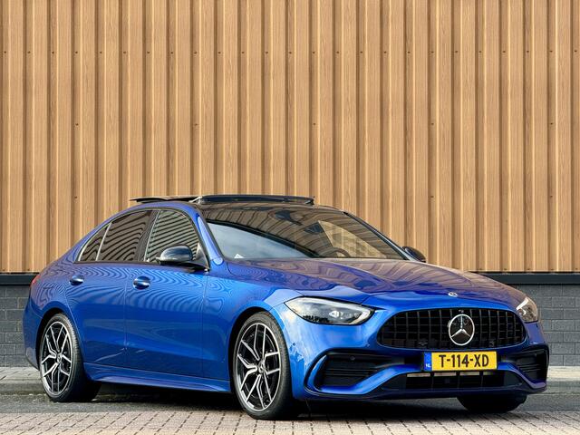 Mercedes-Benz C-KLASSE 300 4MATIC AMG Line | Panoramadak | 360° Camera | 19'' Lichtmetaal | Sfeerverlichting | Digital Light | Elektrische Stoelen + Geheugen | Parkeersensoren