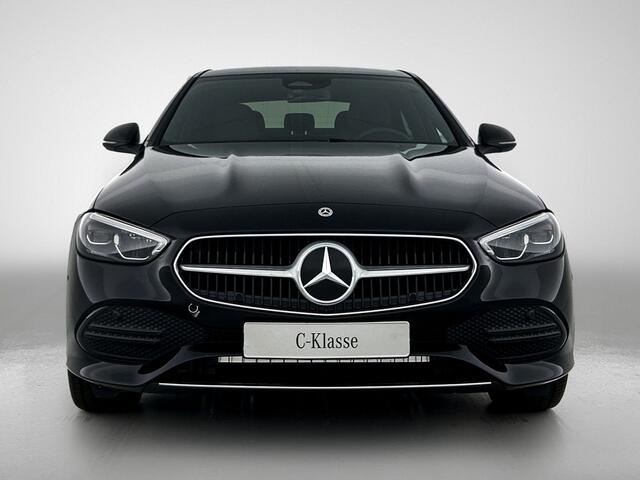Mercedes-Benz C-KLASSE 300 e Business Solution | Trekhaak | Spiegelpakket | Parkeerpakket met achteruitrijcamera | KEYLESS GO startfunctie | Inclusief 24 maanden Mercedes-Benz Certified garantie voor Europa.