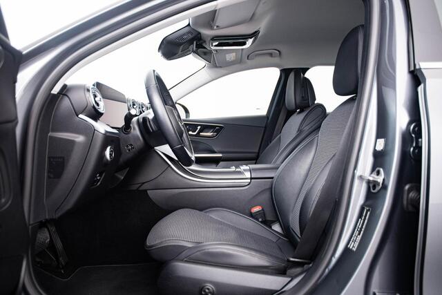 Mercedes-Benz C-KLASSE Estate 300 e Rijassistentiepakket plus - Memory pakket - Spiegel pakket - Stoelverwarming voor - Keyless Entry/Go - 360° camera - Elektrisch bedienbare Achterklep -