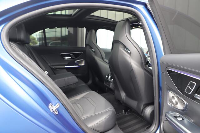 Mercedes-Benz C-KLASSE AMG 63 S E Performance | 680PK | Head-up | Schaalstoelen | Carbon | Burmester | Sfeerverlichting | Track-pace | Stoelkoeling | 2023.