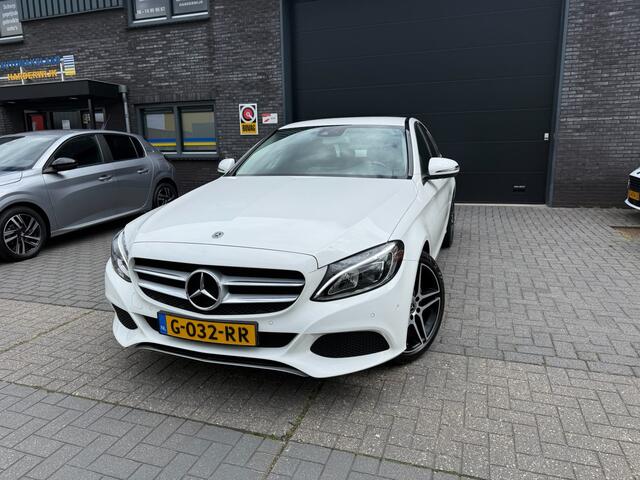 Mercedes-Benz C-KLASSE 200 Premium Plus | 1E EIGENAAR | 12MND GARANTIE | LED | CRUISE | SFEER | STOELVERWM. | NAVI |