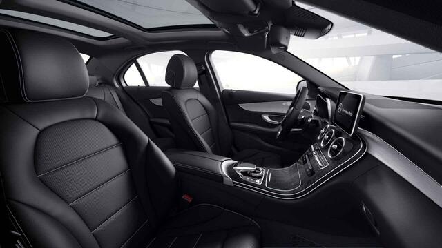 Mercedes-Benz C-KLASSE 180 Sport Edition | Panoramadak | Stoelverwarming | Achteruitrijcamera | 18" lichtmetalen velgen |