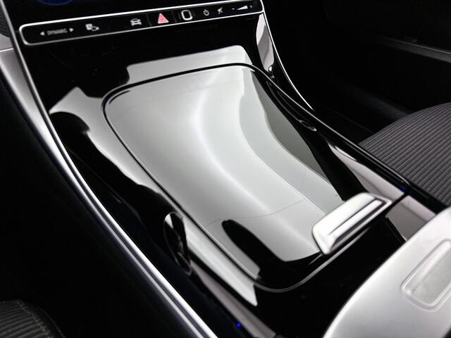 Mercedes-Benz C-KLASSE 180 Star Edition | Lichtmetalen velgen | Navigatie | Parking support met camera achter | Inclusief 24 maanden MB Certified garantie voor Europa.