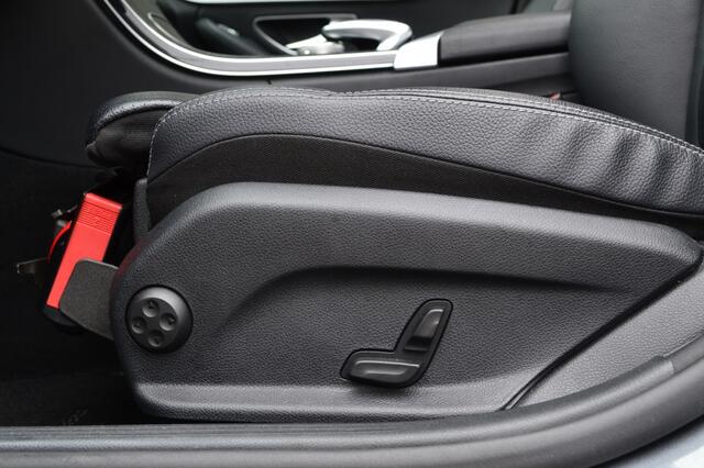Mercedes-Benz C-KLASSE 180 AMG Edition Leer/Pano/Camera/20''