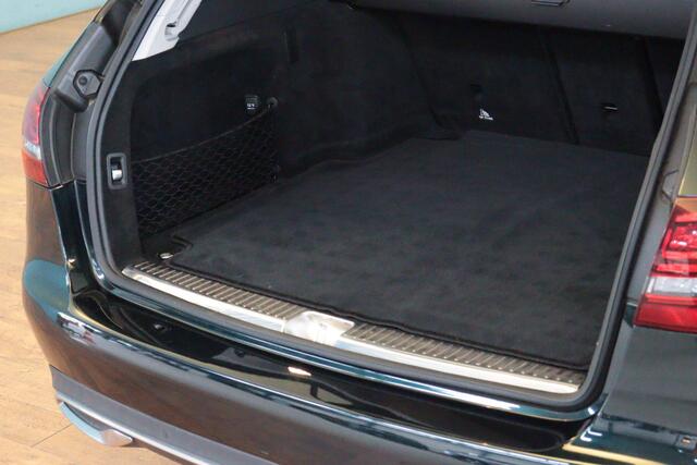 Mercedes-Benz C-KLASSE Estate 180 Business Solution Automaat | NAVI | CAMERA + PDC | SCHUIF / KANTELDAK | STOELVERW | ELEKTR KLEP |