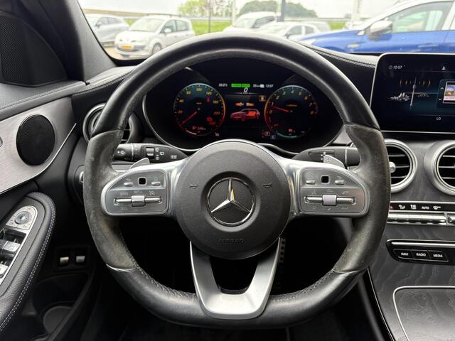 Mercedes-Benz C-KLASSE Estate 300 e Business Solution AMG | NAP | Panoramadak | Trekhaak afneembaar | Navigatie | 360 graden Camera | Stoelverarming |