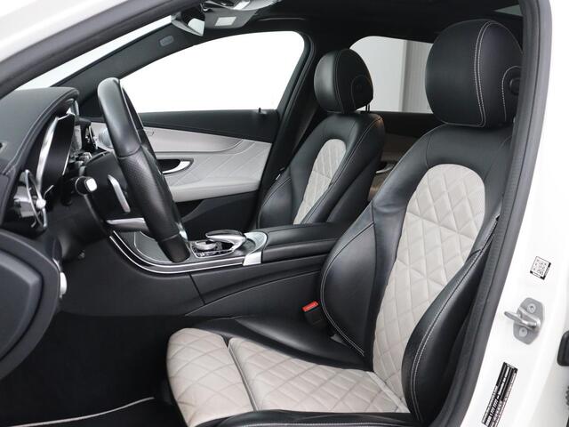 Mercedes-Benz C-KLASSE Estate 300 e Business Solution AMG Limited | Panoramadak | Leder Exclusief | Burmester Surround | Stoelverwarming | Camera | Carplay | Dodehoek detectie | Navigatie | Full LED