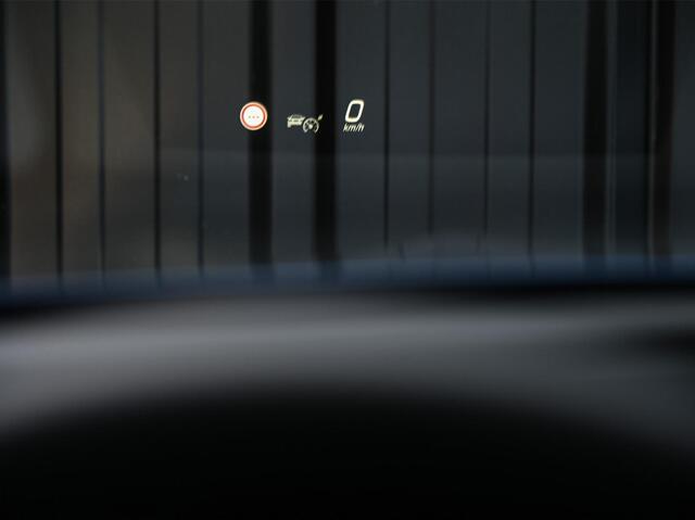 Mercedes-Benz C-KLASSE Estate 300 e Business Solution AMG | NL-Auto | Panoramadak | 360 Camera | Burmester | Night-Pakket | Memory Seats | Head-Up | ACC | Ambiance Interieur | Stuurverwarming |