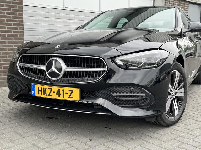 Mercedes-Benz C-KLASSE 300 e Business Line | Trekhaak | Apple CarPlay | Android Auto | Sfeerverlichting | Stoelverwarming | Parkeersensoren | Achteruitrijcamera | Elektrisch Inklapbare Buitenspiegels