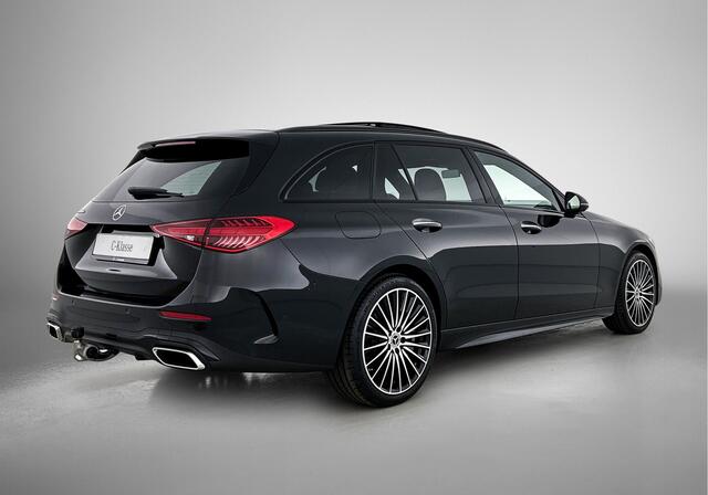 Mercedes-Benz C-KLASSE Estate 300 e 140 Years Edition | Winterpakket | Comfortpakket Plus | Parkeerpakket met 360°-camera | Trekhaak | Panoramaschuifdak | Middenconsole metaalstructuur | DISTRONIC | 19" multispaaks lichtmetalen AMG-velgen |