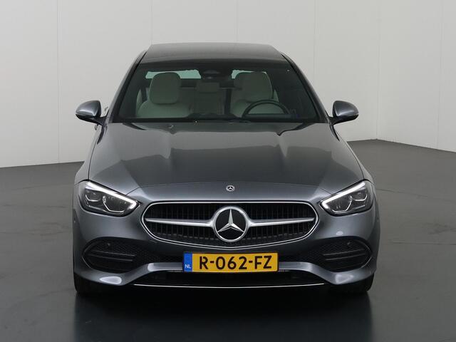 Mercedes-Benz C-KLASSE 300 e Luxury Line | Panoramadak | Lederen bekleding | Parkeercamera | Stoelverwarming |