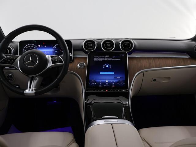 Mercedes-Benz C-KLASSE 300 e Luxury Line | Panoramadak | Lederen bekleding | Parkeercamera | Stoelverwarming |