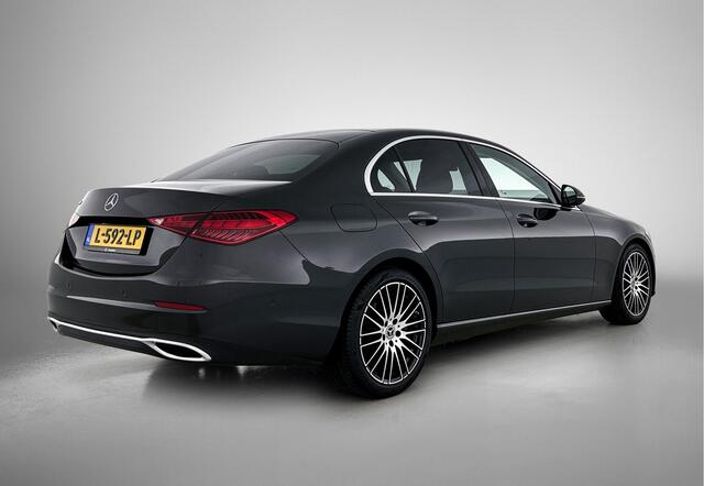 Mercedes-Benz C-KLASSE 180 Luxury Line High Perormance LED koplampen | Dodehoekassistent | Achteruitrijcamera Inclusief 24 maanden MB Certified garantie voor Europa.