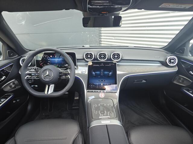 Mercedes-Benz C-KLASSE Estate 300 e Business Solution AMG | Night Pakket | Comfort Pakket Plus | Panoramadak | Burmester 3D Surround | 360° Camera | Dodehoekassistent | Verkeersbordenassistent | DIGITAL LIGHT | Elektrisch Verstelbare Stoelen + Memory | Stoelverwarming | Sfeerverlichting | Apple CarPlay | Android Auto | Elektrische Achterklep | Elektrisch Inklapbare Buitenspiegels | Parkeersensoren