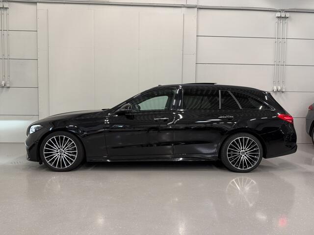 Mercedes-Benz C-KLASSE Estate 200 AMG Line PANO/HEAD-UP/VOL-LEER/LASER-LED/360CAMERA/19"AMG/MEMORY+MASSAGE/KEYLESS/CARPLAY/SFEER/CARBON-INLEG/DONKERE-HEMEL/EL.A.KLEP/ORIG.NL AUTO