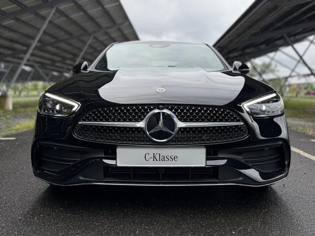 Mercedes-Benz C-KLASSE 300e 140 Years Edition | AMG-line Plus | Panoramadak | Burmester | Head-up | Digital light | Keyless | Trekhaak |