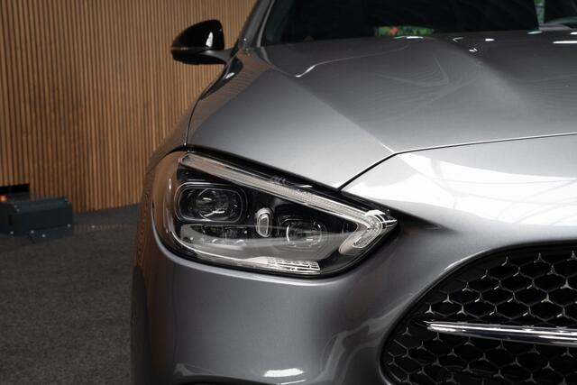 Mercedes-Benz C-KLASSE Estate 300e AMG Line Leer 360° Memory seats Matrix LED Laser Navi LED Nightpack PTS Ambient Elekt. achterklep Elektr. trekhaak Climate LM velgen BTW auto!