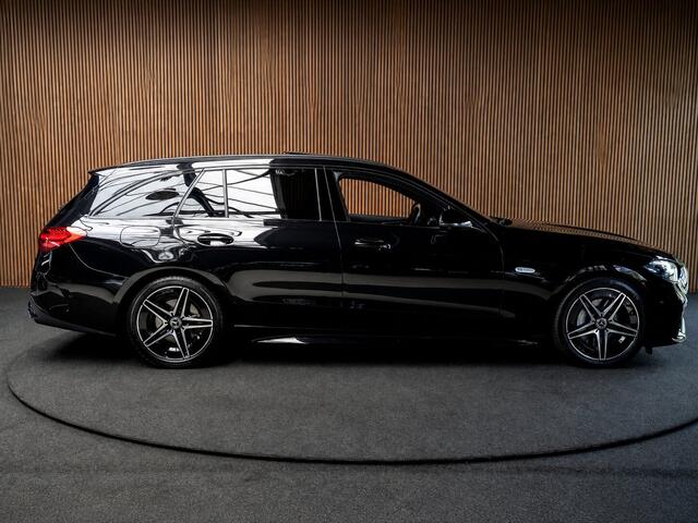 Mercedes-Benz C-KLASSE Estate 300e AMG Line Panodak Leer 360° Memory seats Navi LED Nightpack PTS Ambient Elekt. achterklep Climate LM velgen BTW auto! SOH: 99,7%
