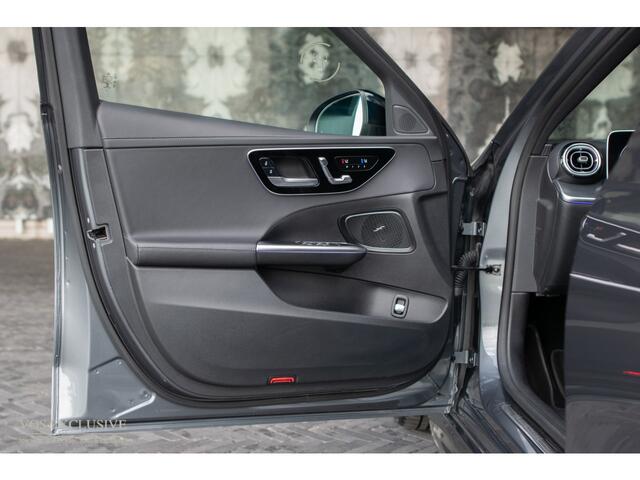 Mercedes-Benz C-KLASSE Estate 300 d AMG Night|ACC|Keyless|360°|Massage|Stoelkoeling|Mem|Pano|Standkachel|19"|Trekhaak|Digital Light