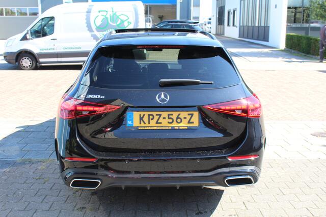 Mercedes-Benz C-KLASSE 300 e AMG Line Panorama Digi-led Memory Ambient pro 36dkm