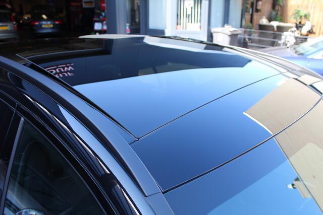 Mercedes-Benz C-KLASSE 300 e AMG Line Panorama Digi-led Memory Ambient pro 36dkm