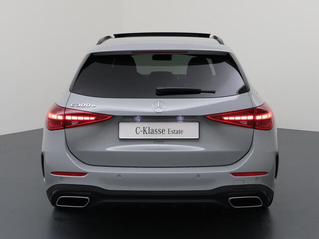 Mercedes-Benz C-KLASSE Estate 300e 140 Years Edition | Panoramaschuifdak | Night Pakket | AMG-line | Alpine grijs |