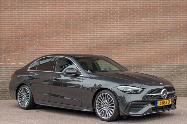 Mercedes-Benz C-KLASSE 180 AMG Line, Origineel NL, 360 Camera, Memory, Augmented Reality, Leder, Keyless, Sfeerverlichting.