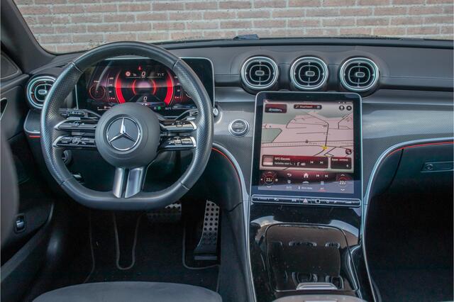 Mercedes-Benz C-KLASSE 180 Star Edition AMG Line, Origineel NL, Panoramadak, 360 Camera, Trekhaak, Memory, Stoelverwarming.