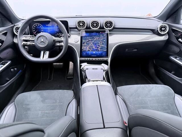 Mercedes-Benz C-KLASSE 300 e Business Solution AMG AMG Line | Night Pakket | Panorama Schuif-Kanteldak | Parkeerpakket met 360°-camera | Alarm | Sfeerverlichting. Inclusief 24 maanden MB Certified garantie voor Europa.