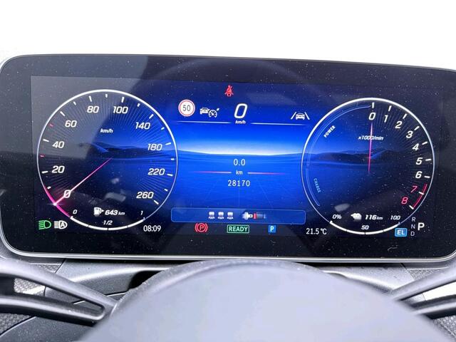 Mercedes-Benz C-KLASSE 300 e Business Solution AMG AMG Line | Night Pakket | Panorama Schuif-Kanteldak | Parkeerpakket met 360°-camera | Alarm | Sfeerverlichting. Inclusief 24 maanden MB Certified garantie voor Europa.
